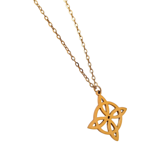 Collar Nudo Celta Dorado – Unión y Eternidad | Acero Inoxidable